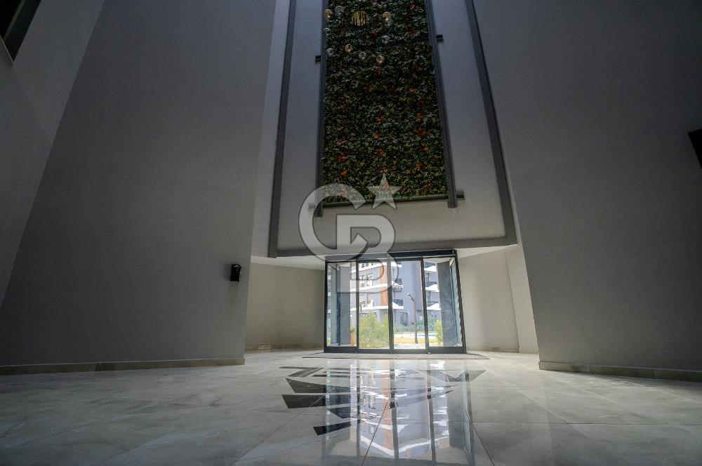 ÇİĞLİ BALATÇIK AZEL DELUXE SİTESİ'NDE HAVUZ CEPHELİ LÜKS SATILIK 2+1 DAİRE