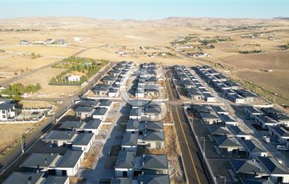 Gölbaşı Luna Sitesinde Satılık Tek Kat Villa 