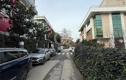 ATAŞEHİR BARBAROS’TA SATILIK ARSA