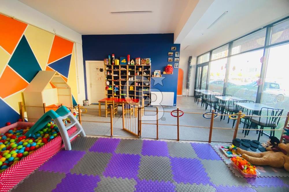 DOĞUM GÜNÜ, ÖZEL GÜN KUTLAMALARI VS. GİBİ BENZER AKTİVİTELERİN YAPILABİLECEĞİ ÍŞ YERİ