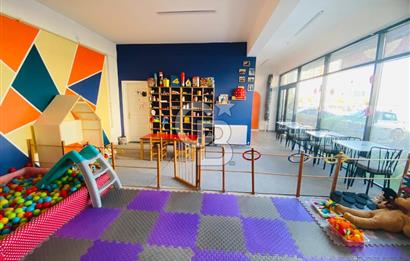 DOĞUM GÜNÜ, ÖZEL GÜN KUTLAMALARI VS. GİBİ BENZER AKTİVİTELERİN YAPILABİLECEĞİ ÍŞ YERİ