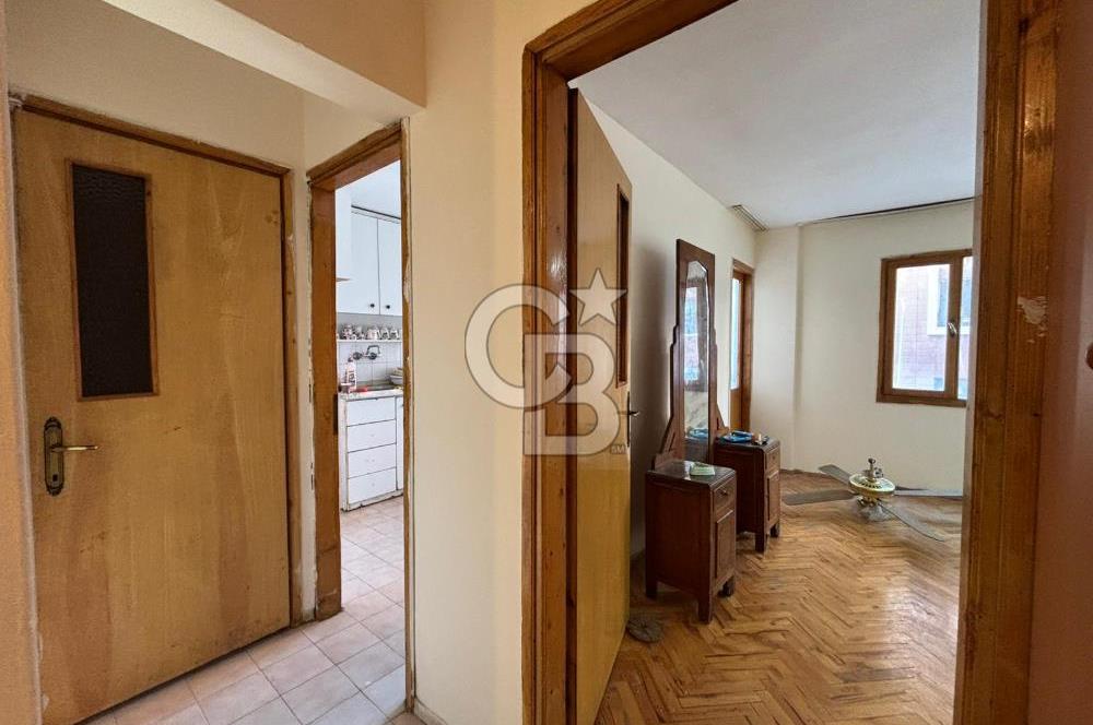 KARŞIYAKA BAHARİYE DE ARAKAT SATILIK 2+1 DAİRE