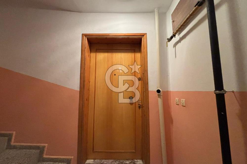 KARŞIYAKA BAHARİYE DE ARAKAT SATILIK 2+1 DAİRE