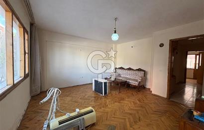 KARŞIYAKA BAHARİYE DE ARAKAT SATILIK 2+1 DAİRE