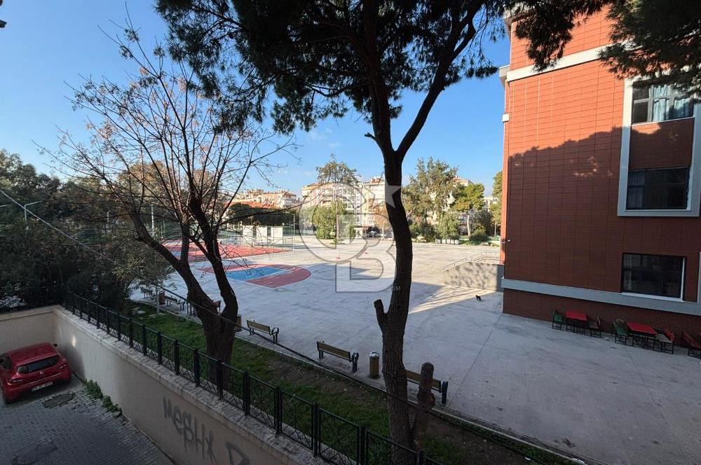 KARŞIYAKA BAHARİYE DE ARAKAT SATILIK 2+1 DAİRE