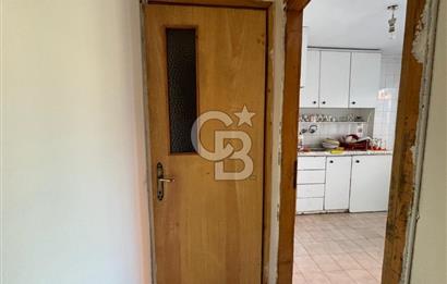 KARŞIYAKA BAHARİYE DE ARAKAT SATILIK 2+1 DAİRE