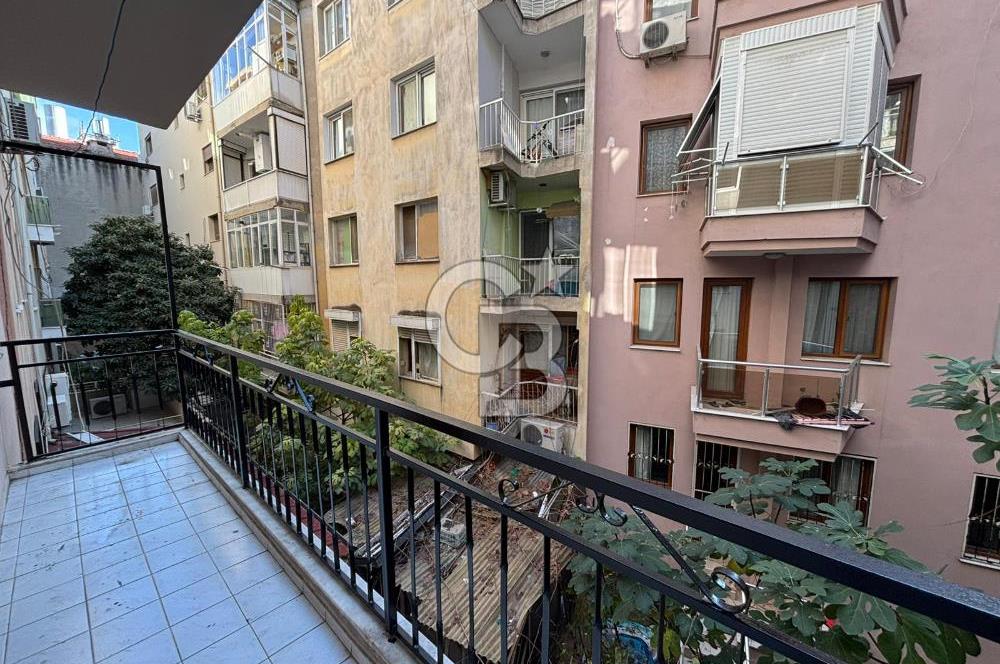 KARŞIYAKA BAHARİYE DE ARAKAT SATILIK 2+1 DAİRE