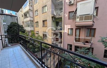 KARŞIYAKA BAHARİYE DE ARAKAT SATILIK 2+1 DAİRE