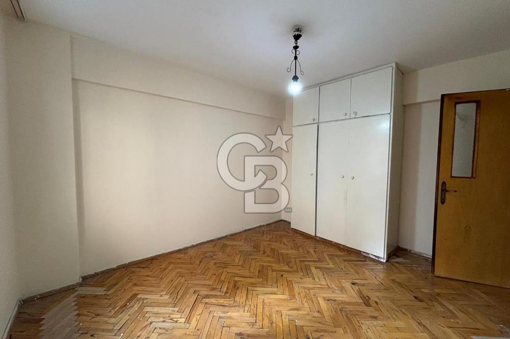 KARŞIYAKA BAHARİYE DE ARAKAT SATILIK 2+1 DAİRE