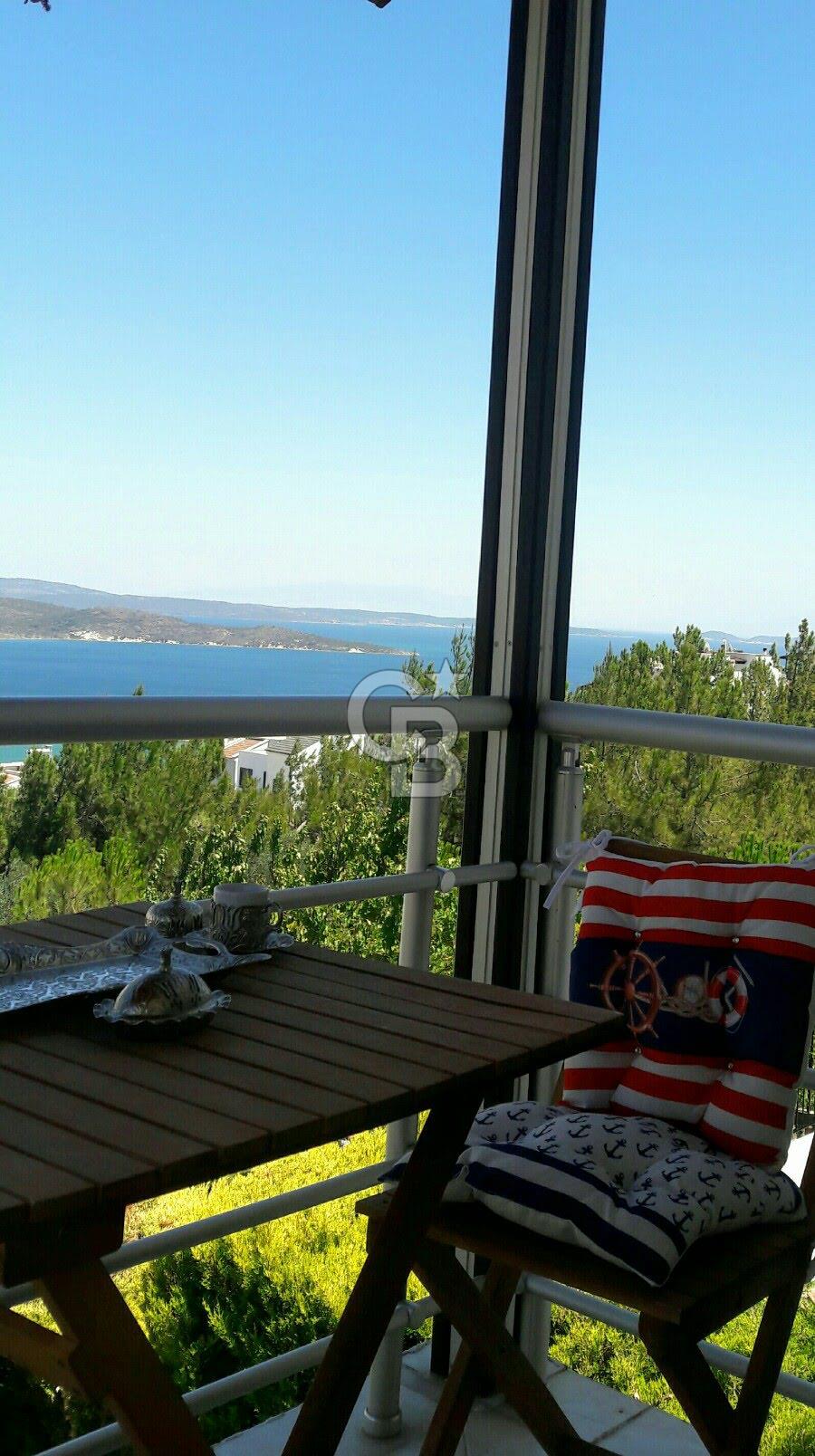 CB YALI'DAN İZMİR MORDOĞAN AR-KO SİTESİ'NDE SATILIK LÜKS VİLLA