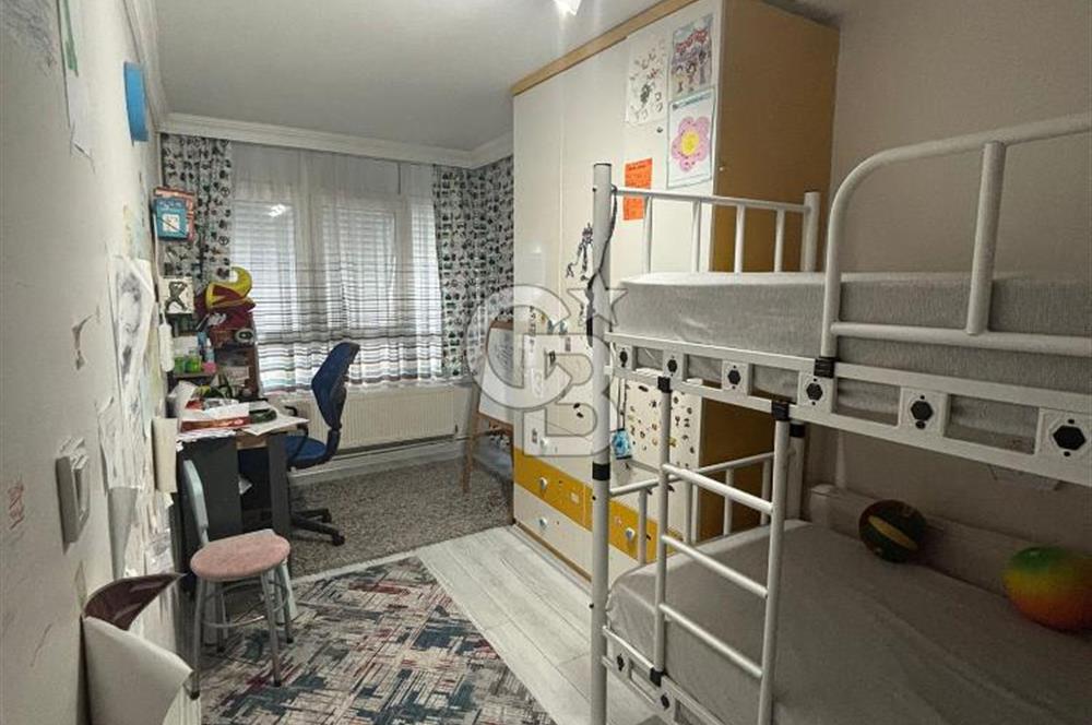 Bahçelievlerin En Güzel Bölgesinde Ara Kat, Köşe, Full Yapılı Daire