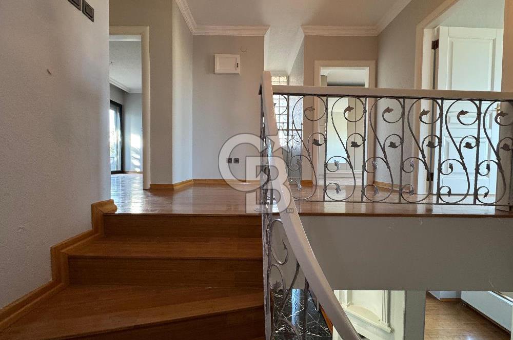 İNCEK KONAKLARINDA KÖŞE KONUMLU 5+2 MÜTHİŞ KİRALIK VİLLA