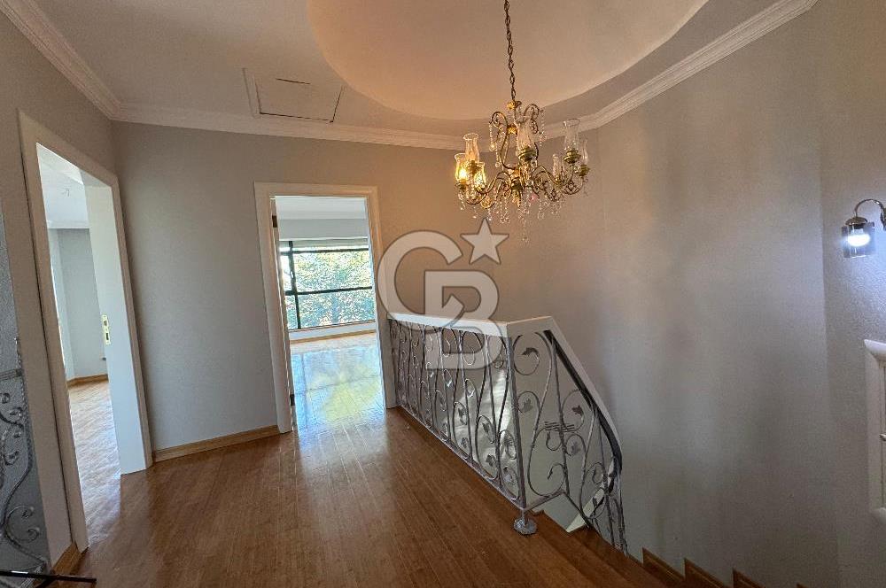 İNCEK KONAKLARINDA KÖŞE KONUMLU 5+2 MÜTHİŞ KİRALIK VİLLA