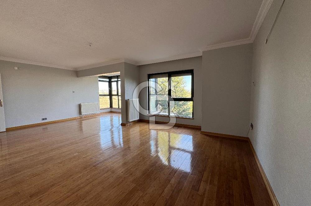 İNCEK KONAKLARINDA KÖŞE KONUMLU 5+2 MÜTHİŞ KİRALIK VİLLA