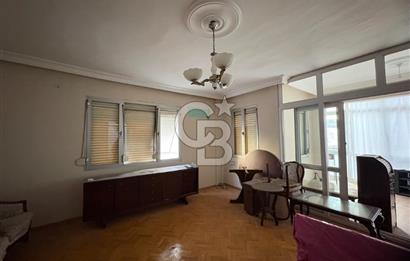 BORNOVA PINARBAŞI'NDA BALKONLU SATILIK 2+1 DAİRE