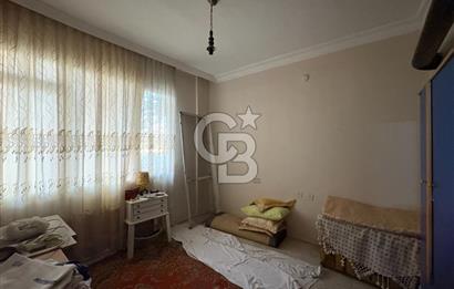 BORNOVA PINARBAŞI'NDA BALKONLU SATILIK 2+1 DAİRE