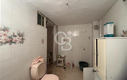 BORNOVA PINARBAŞI'NDA BALKONLU SATILIK 2+1 DAİRE