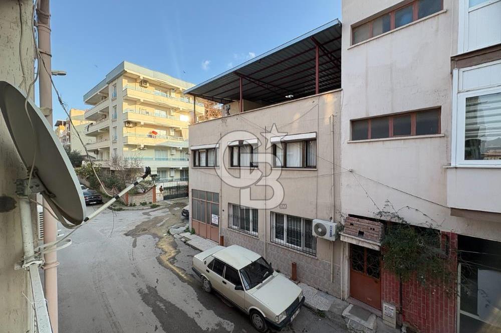 BORNOVA PINARBAŞI'NDA BALKONLU SATILIK 2+1 DAİRE