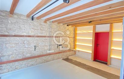 Urla Sanat Sokağında Kiralık Dükkan