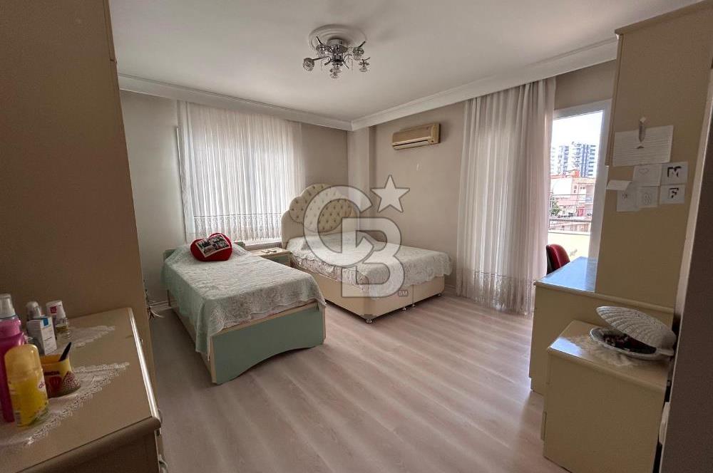 SİTEDE HASARSIZ İSKANLI SOSYAL DONATILI KİLERLİ YAPILI 4+1 DAİRE