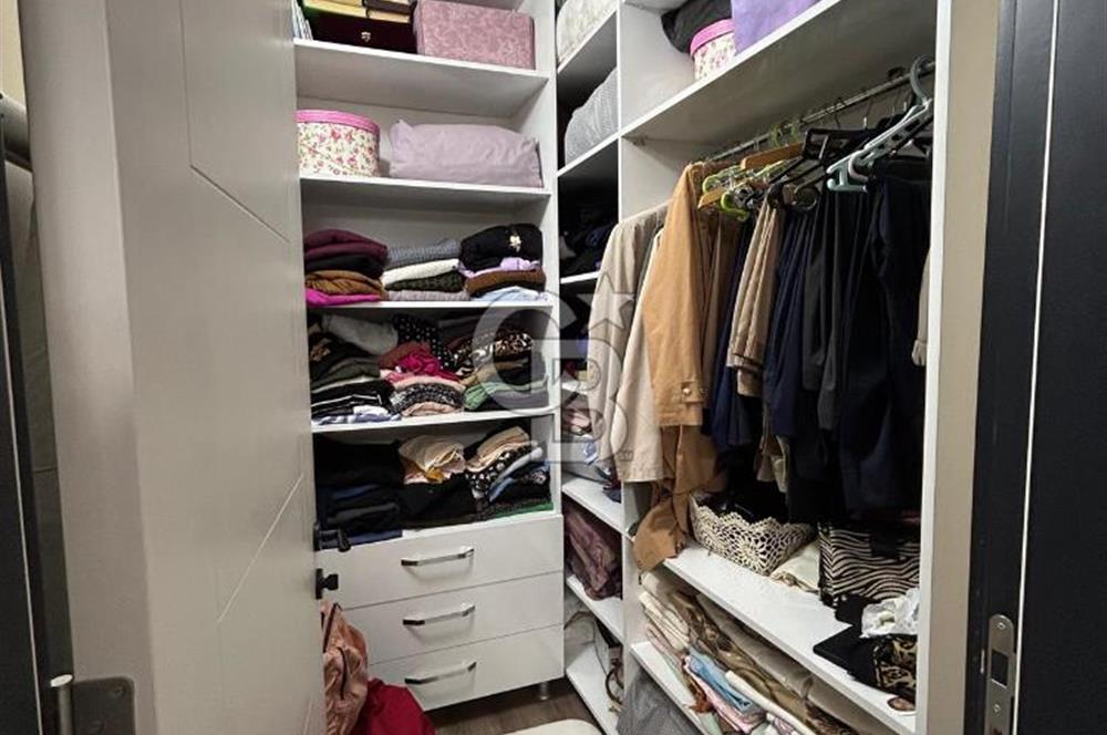 SARIÇAM GÜLTEPE'DE HASARSIZ YAPILI KAPALI MUTFAK 3+1 DAİRE