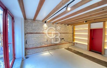 Urla Sanat Sokağında Kiralık Dükkan