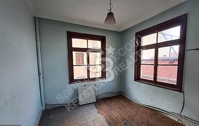  ULUS KONYA SOKAK’TA YATIRIMIN TAM KALBİNDE SATILIK BİNA