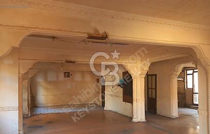  ULUS KONYA SOKAK’TA YATIRIMIN TAM KALBİNDE SATILIK BİNA