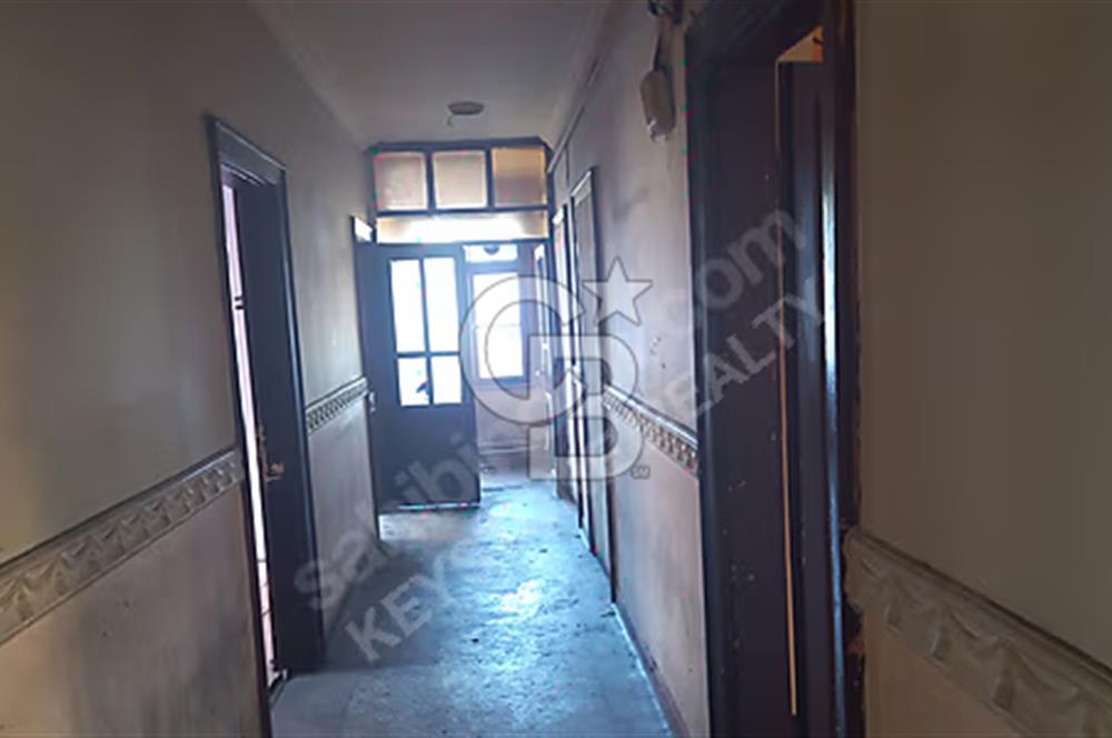  ULUS KONYA SOKAK’TA YATIRIMIN TAM KALBİNDE SATILIK BİNA