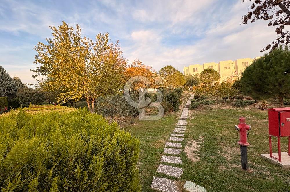 MUSELAND- 35. SOKAK'TA SATILIK 3+1 BODRUMLU 200 M2 BAHÇE DUBLEKS