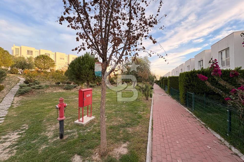 MUSELAND- 35. SOKAK'TA SATILIK 3+1 BODRUMLU 200 M2 BAHÇE DUBLEKS