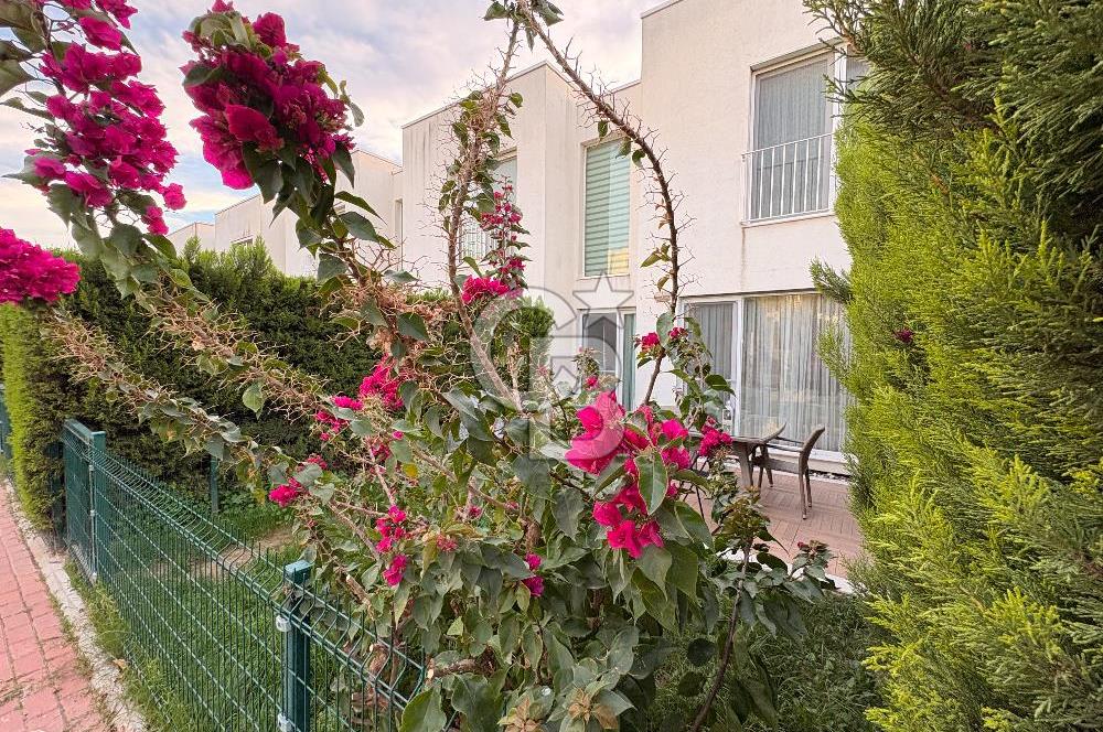 MUSELAND- 35. SOKAK'TA SATILIK 3+1 BODRUMLU 200 M2 BAHÇE DUBLEKS