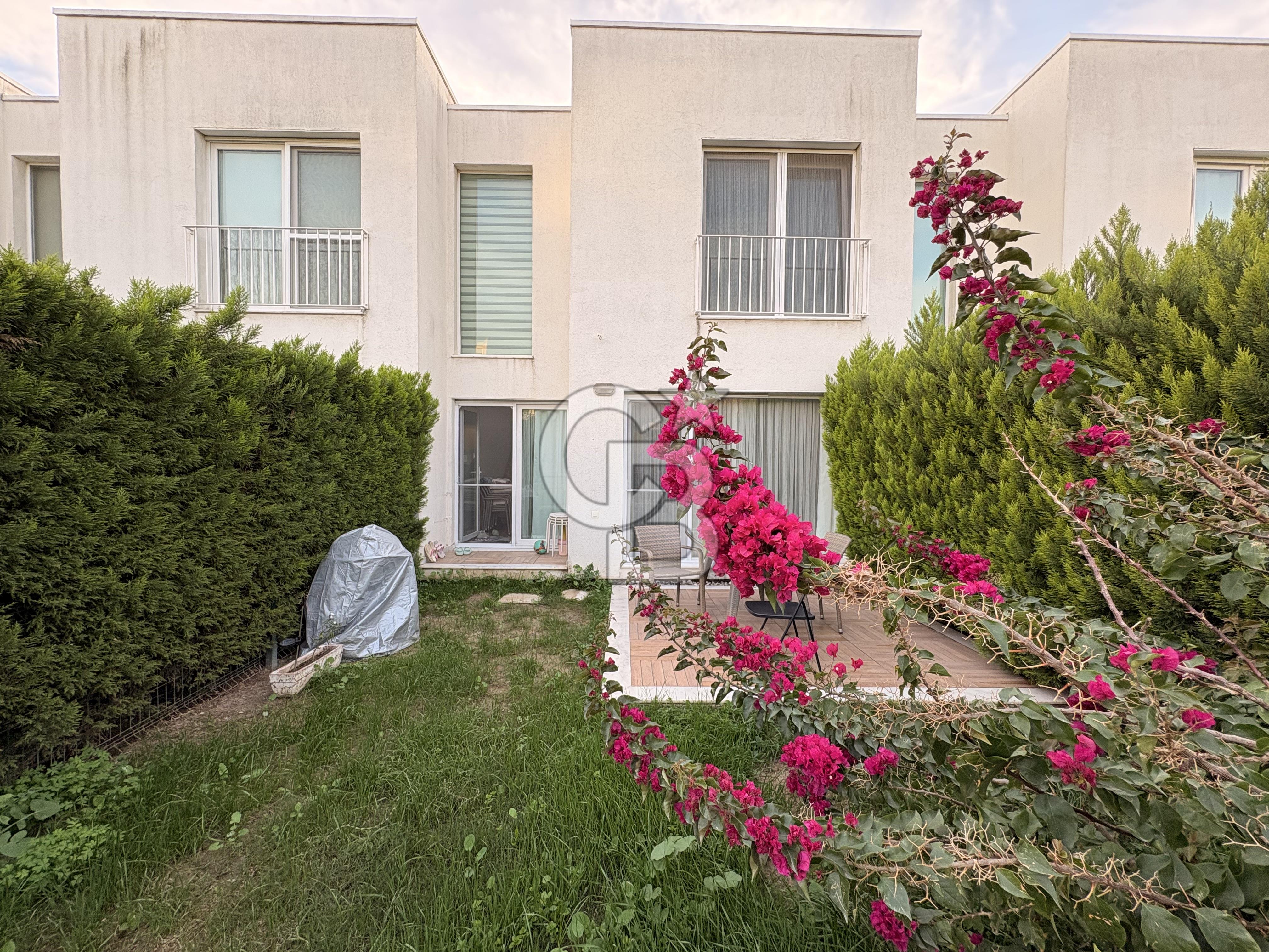 MUSELAND- 35. SOKAK'TA SATILIK 3+1 BODRUMLU 200 M2 BAHÇE DUBLEKS