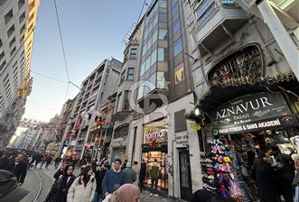 İSTİKLAL CADDESİ ÜZERİNDE AZNAVUR PASAJ GİRİŞİNDE KİRALIK DÜKKAN - 8 - 324358