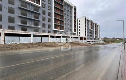 PANORAMA BULVAR SİLİVRİ SİTESİNDE SATILIK DÜZ AYAK DÜKKAN 
