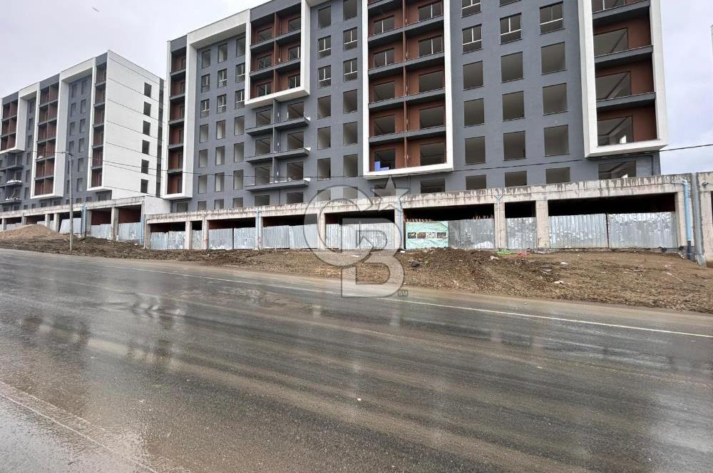 PANORAMA BULVAR SİLİVRİ SİTESİNDE SATILIK DÜZ AYAK DÜKKAN 