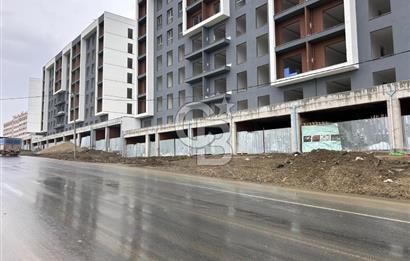 PANORAMA BULVAR SİLİVRİ SİTESİNDE SATILIK DÜZ AYAK DÜKKAN 