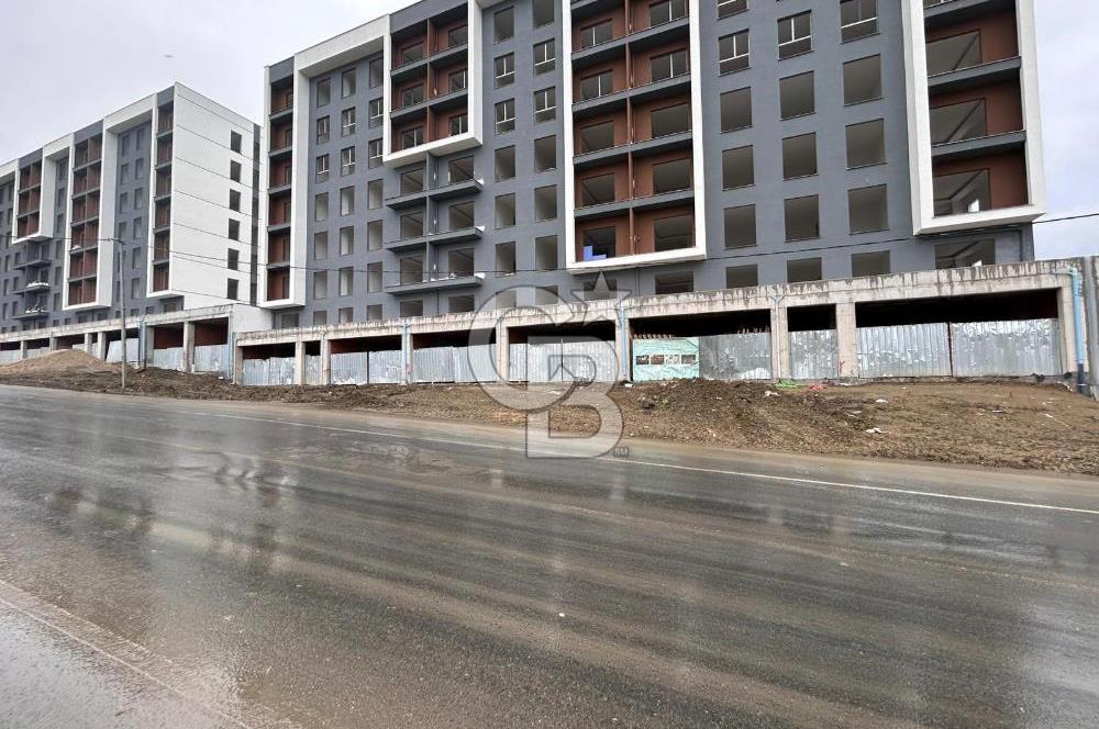 PANORAMA BULVAR SİLİVRİ SİTESİNDE SATILIK DÜZ AYAK DÜKKAN 