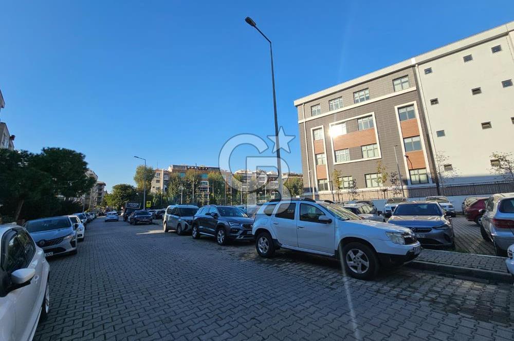 BOSTANLI'KALBİNDE MERKEZİ KONUMDA SATILIK DÜKKAN