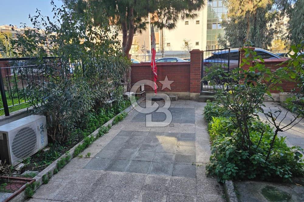 BOSTANLI'KALBİNDE MERKEZİ KONUMDA SATILIK DÜKKAN