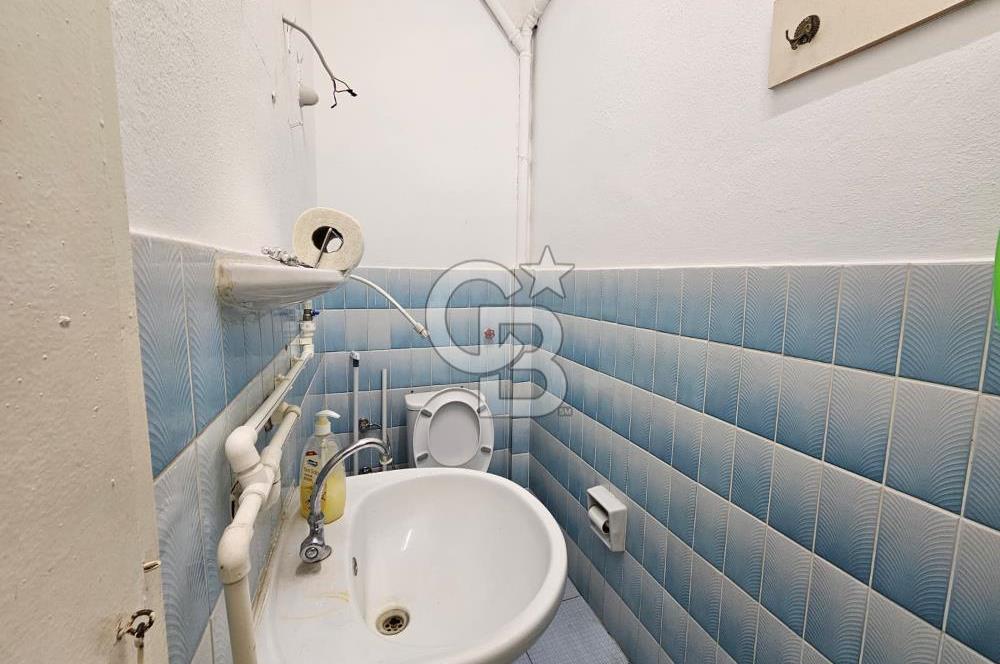 BOSTANLI'KALBİNDE MERKEZİ KONUMDA SATILIK DÜKKAN