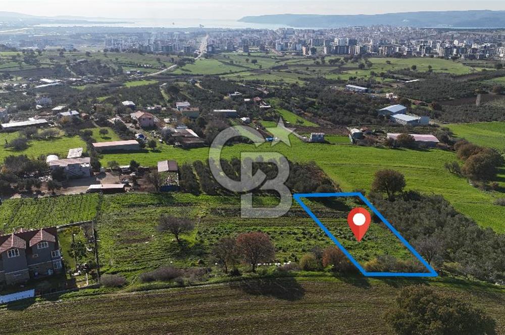 Karacaören’de Full Boğaz & Deniz Manzaralı | Yerleşim İçinde | 2042 m² Satılık Tarla