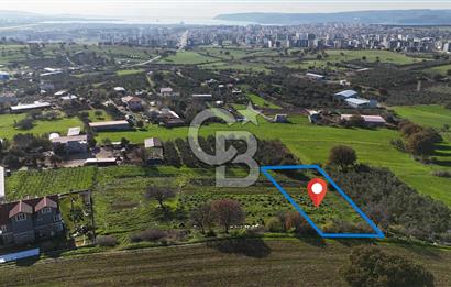Karacaören’de Full Boğaz & Deniz Manzaralı | Yerleşim İçinde | 2042 m² Satılık Tarla