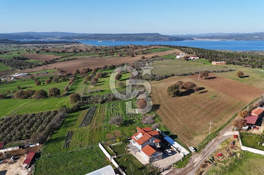 Karacaören’de Full Boğaz & Deniz Manzaralı | Yerleşim İçinde | 2042 m² Satılık Tarla