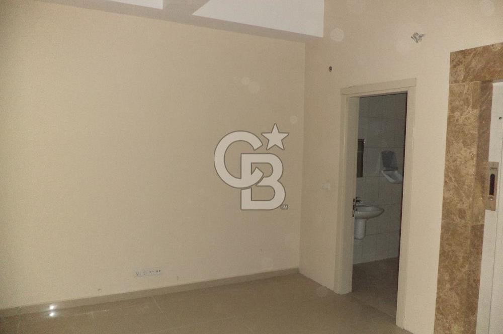 Tuzla'da Kiralık Üretime uygun 750 m² Dükkan