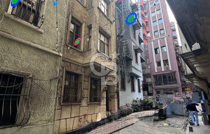 GALATA KULESİ YAKINI ORJİNAL ATEŞ TUĞLA KİRALIK HOME OFİS