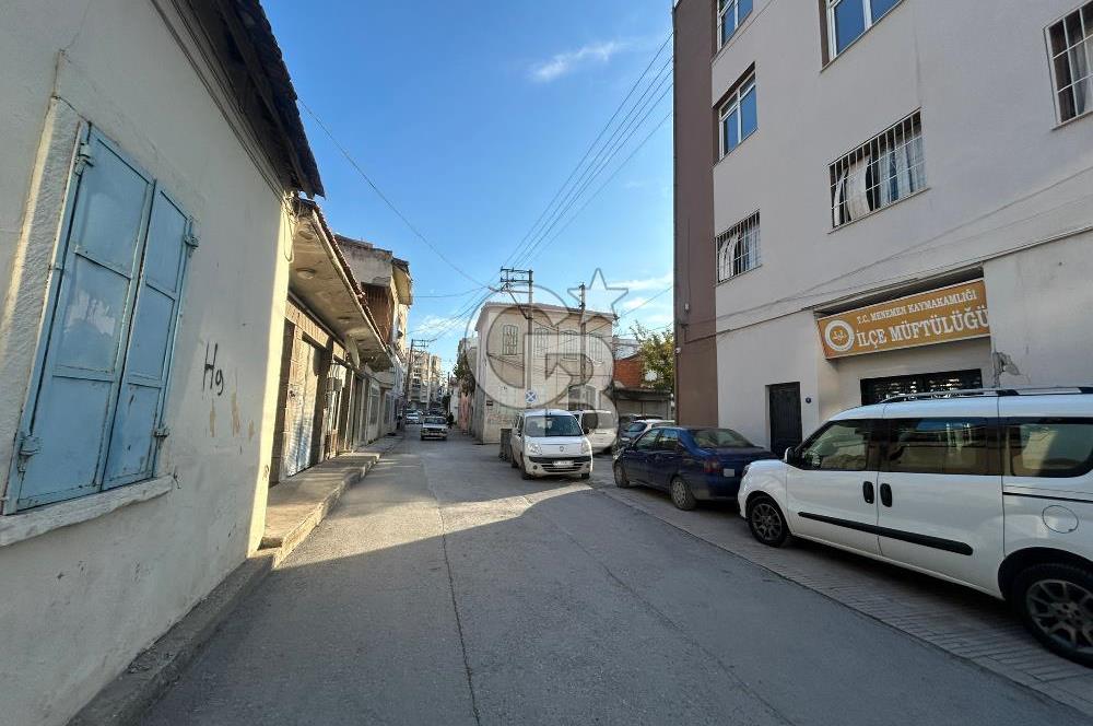 MENEMEN GAYBİ MAHALLESİNDE SATILIK ARSA