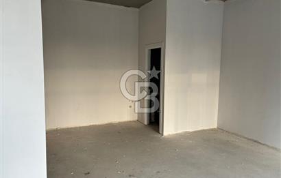 Ümraniye Şerifali'de Cadde Cepheli 80 m² Her işe Uygun Dükkan