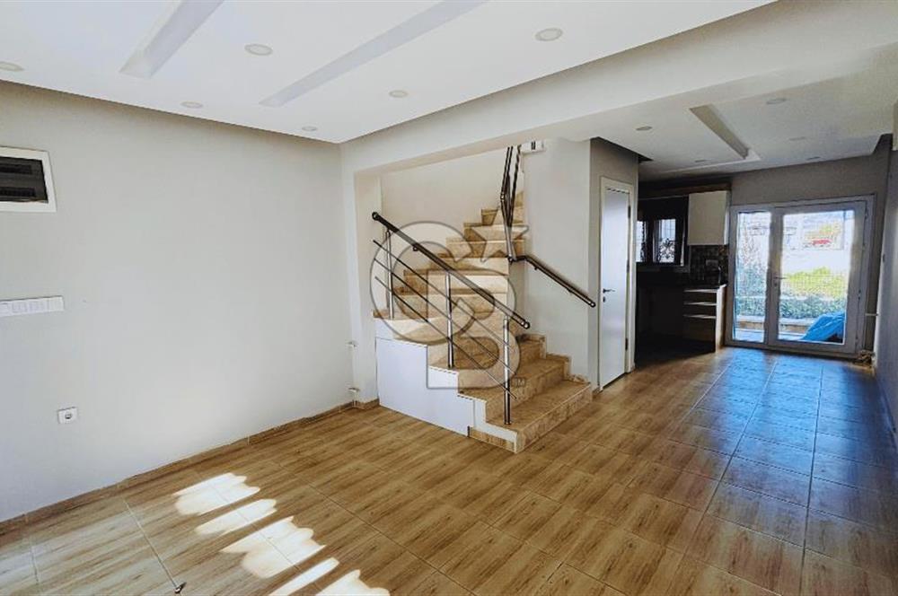 Foça Bağarası Kazım Dirik Mah. Satılık 2+1 Dubleks