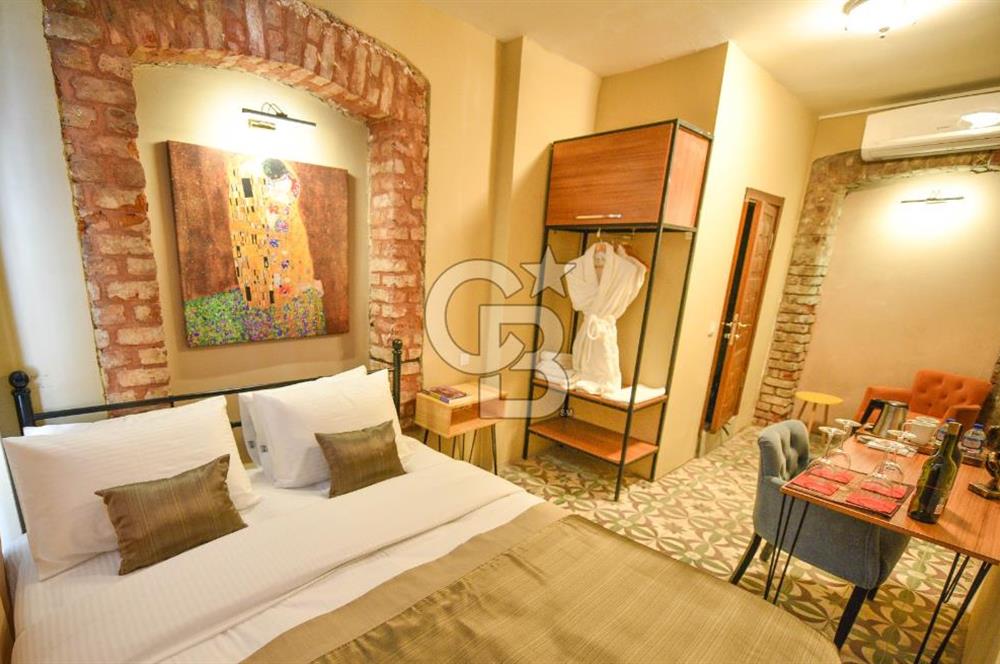 GALATA KULESİ YAKINI ORJİNAL ATEŞ TUĞLA KİRALIK HOME OFİS